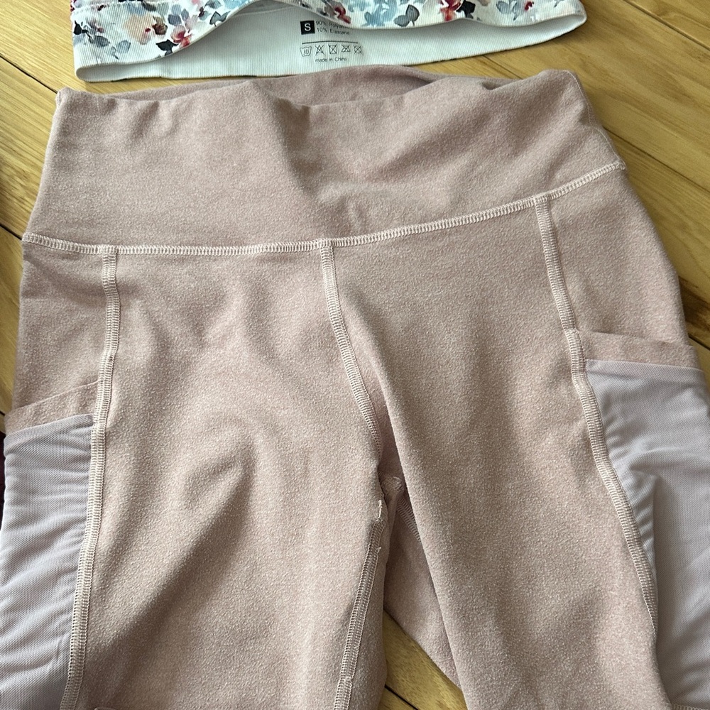 Women’s Size Small Workout Bundle - image 6